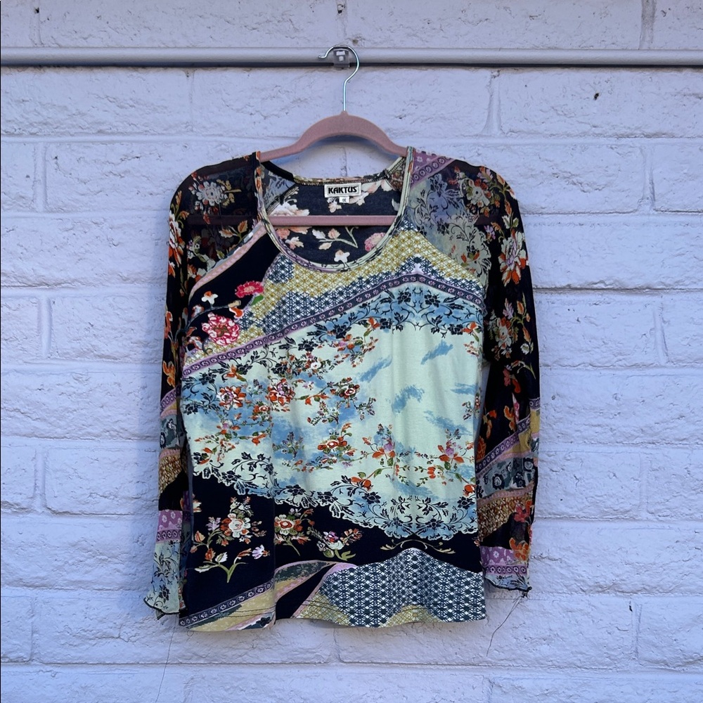 Vintage early 2000’s floral patterned top with sheer bell sleeves